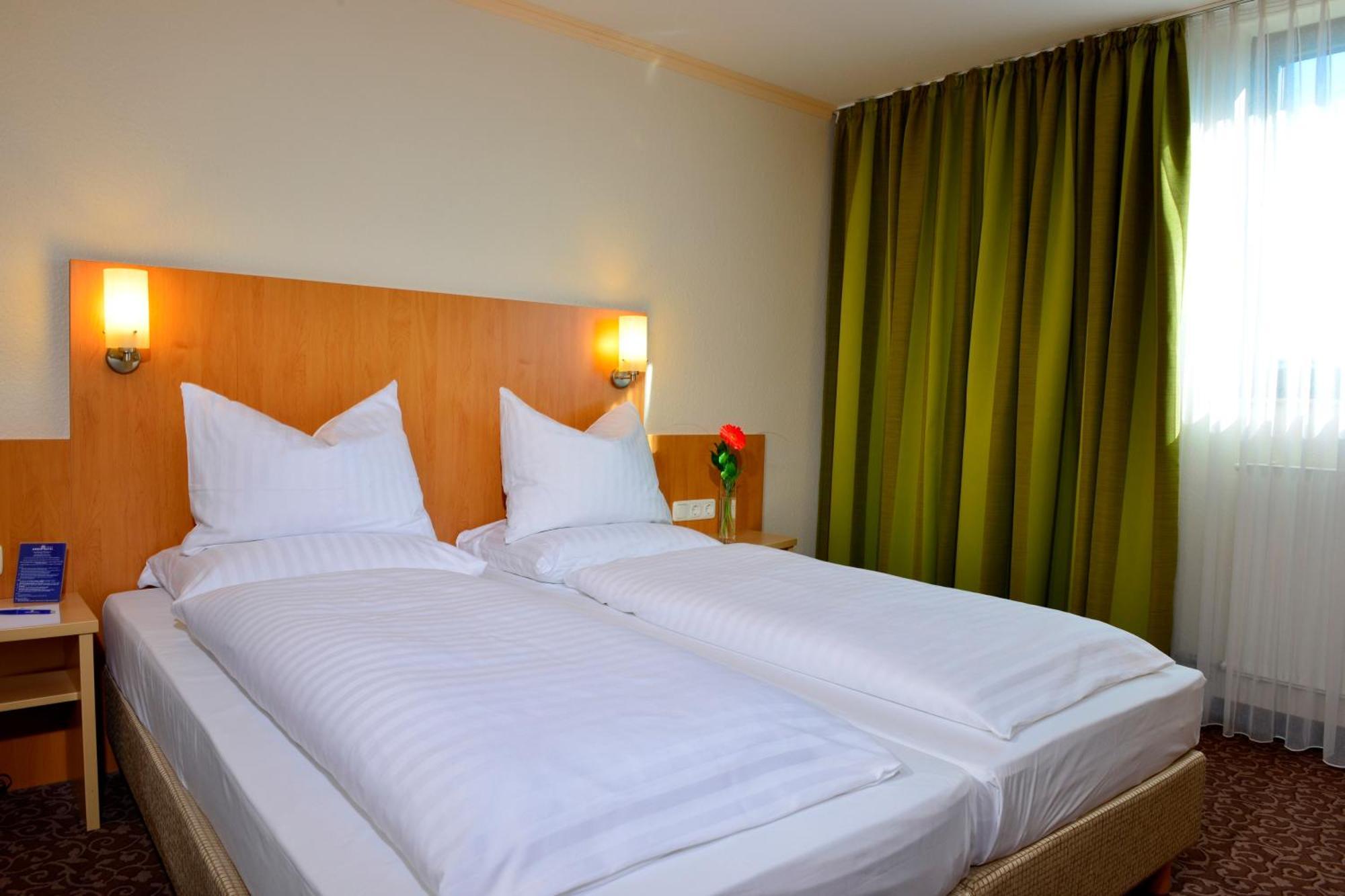 Hotel Plaza 4*